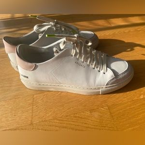 AXEL ARIGATO sneakers